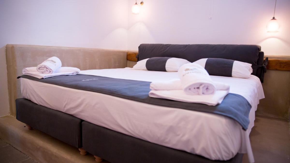 Chic & Modern Apartments With Swim Access Chalki Town Extérieur photo
