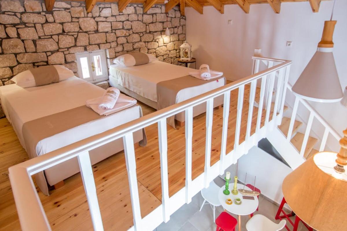 Chic & Modern Apartments With Swim Access Chalki Town Extérieur photo